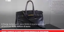 Parigi, venduta all’asta la Birkin originale di Jane Birkin