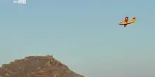 Incendio Villasimius, canadair all'opera a Punta Molentis