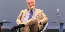 Napoli, De Laurentiis: 'Ho dovuto vendere Kvara'