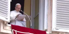 Papa Leone XIV ricorda l'importanza della preghiera e della pace durante l'Angelus