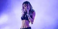 Miley Cyrus in terapia intensiva, infezione mentre girava un videoclip