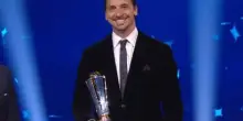 Ibrahimovic premiato da Ceferin, il discorso