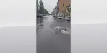 Maltempo Milano, Ponte Lambro: via Vittorini allagata