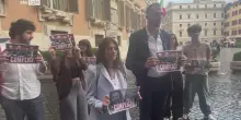 Ocean Viking, denuncia al governo: crimini contro l'umanità
