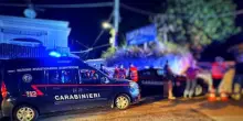 Ischia, uomo uccide compagno e mamma della ex: ferita donna, è grave