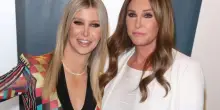 Sophia Hutchins, manager e amica di Caitlyn Jenner, morta in incidente