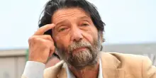 Massimo Cacciari convola a nozze a 81 anni a Milano