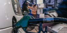 Manovra 2026, allineamento accise: tagli su benzina ma sale su gasolio