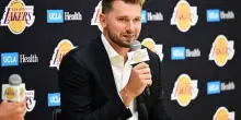 Doncic prolunga il contratto con i Lakers e rilancia: 'Giocheremo per il titolo'