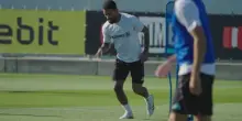 Juve, Douglas Luiz in gruppo. Domani la conferenza di David