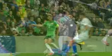 Irlanda-Slovacchia, il goffo autogol di Hrosovsky