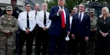 Usa, Trump offre pizza e hamburger alla Guardia Nazionale a Washington