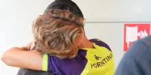 Bove al Viola Park: abbracci e sorrisi con gli ex compagni