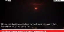 Kiev sotto attacco russo, otto feriti e incendi in città