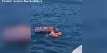 Castellammare di Stabia, nonna e nipote alla deriva in mare