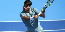 Alcaraz fatica, ma vince: Dzumhur ko in 3 set
