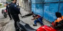 Brasile, scene guerra a Rio: oltre 60 morti in raid polizia antidroga