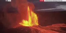 Hawaii, spettacolare eruzione del vulcano Kilauea