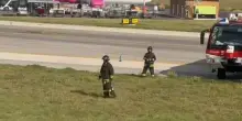 Atterraggio d'emergenza a Napoli, il video dei soccorsi