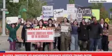 Alaska, proteste ad Anchorage durante vertice Trump-Putin