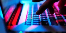 Documenti rubati in hotel e venduti online, come difendersi