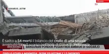 Crollo scuola Indonesia, oltre 50 vittime e 13 dispersi