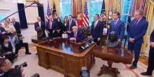 Trump: non cerco accordo con Ue, tariffa al 50%