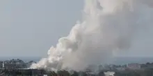 Nube tossica in Catalogna dopo incendio in azienda chimica
