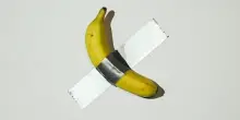 Arte, la banana di Maurizio Cattelan è stata mangiata di nuovo