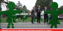 Principe William al memoriale operatori umanitari di Londra