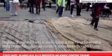 Stati Uniti, in migliaia alla protesta No Kings contro Trump