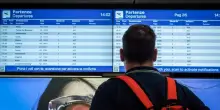 Voli in ritardo, Ue conferma nuove regole sui rimborsi: cosa cambia
