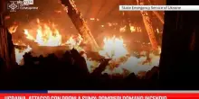 Ucraina, attacco con droni a Sumy: pompieri domano incendio