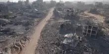 La devastazione della Striscia di Gaza ripresa dal drone