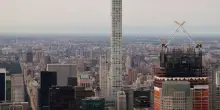 Allarme a New York per 432 Park: il supergrattacielo rischia il crollo