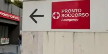 Salerno, bimba positiva a cocaina, il padre la porta via dall'ospedale