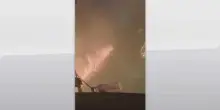Incendio in Turchia, aerei ed elicotteri per spegnere fiamm