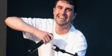 Fred Again, il cantautore britannico annuncia 5 concerti in Italia
