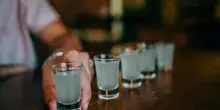 Binge drinking, allarme degli esperti su consumo di alcol tra giovani