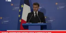 Francia, Macron vuole vietare i social ai minori di 15 anni