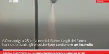 Grecia, elicotteri al lavoro contro incendi a nord di Atene