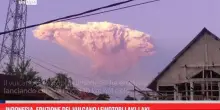 Indonesia, eruzione del vulcano Lewotobi Laki-Laki