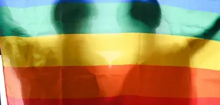 Chiesa, la richiesta del Sinodo: 'La Cei riconosca la comunità Lgbtq+'