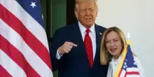 Meloni: “Cultura woke? Divide Italia e Usa”. Trump la loda in un video