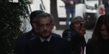 Parigi, Sarkozy verso il carcere accompagnato da Carla Bruni