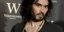 A Londra la prima udienza contro Russell Brand accusato di stupri