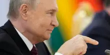 Putin propone all'Ucraina la ripresa dei negoziati a Istanbul. Zelensky: "Siamo pronti"