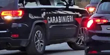 Spari all'alba a Vitinia, periferia di Roma. Ferito gravemente un buttafuori