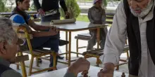 I Talebani vietano gli scacchi in Afghanistan: "Sono una forma di gioco d'azzardo"