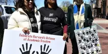 Trump vieta ad Harvard di immatricolare studenti stranieri